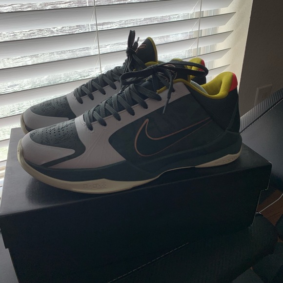 Nike Kobe 5 eybl - Picture 5 of 6